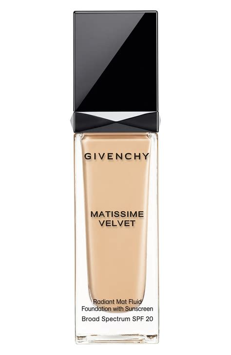 Givenchy Matissime Velvet Fluid Foundation SPF20